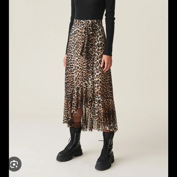 Ganni Leopard Wrap Skirt - Picture 2 of 4